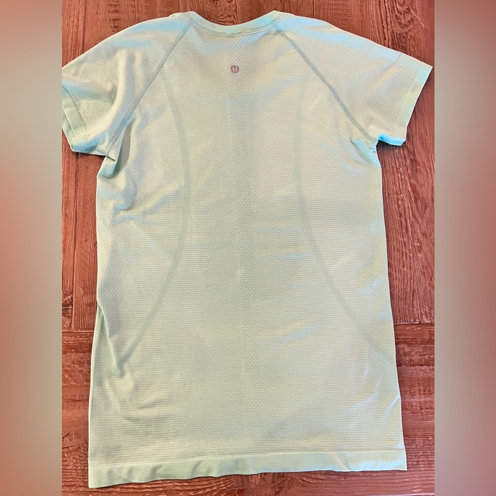 Lululemon Swiftly Tech - image 2